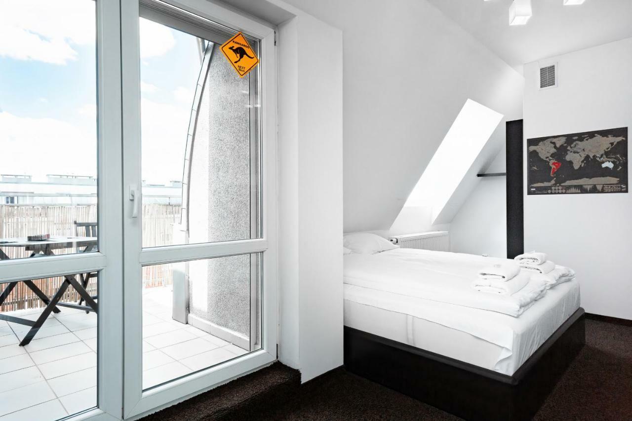 Apartments Wroclaw Manganowa By Noclegi Renters Luaran gambar