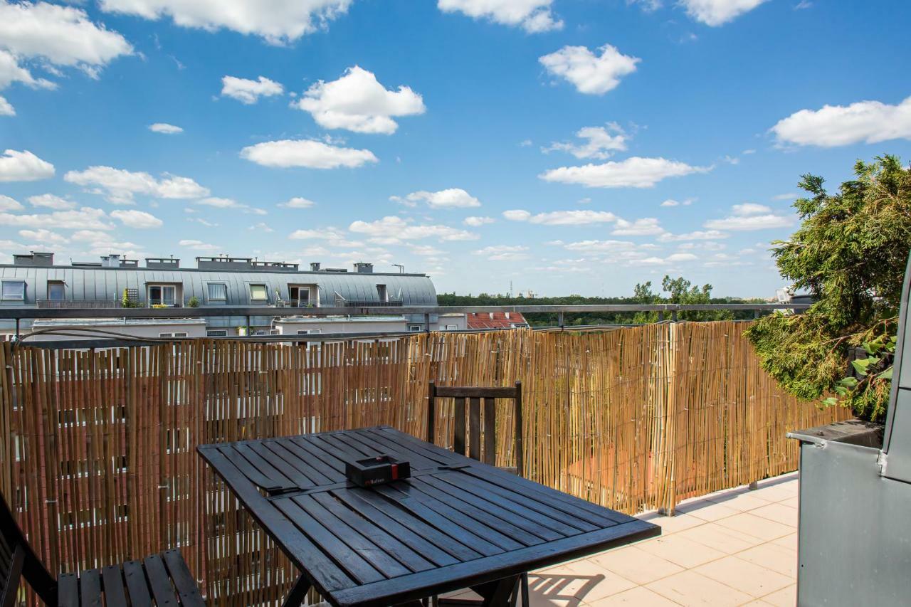 Apartments Wroclaw Manganowa By Noclegi Renters Luaran gambar