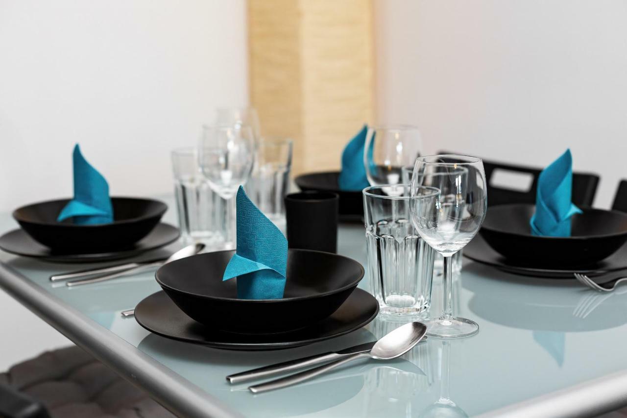 Apartments Wroclaw Manganowa By Noclegi Renters Luaran gambar